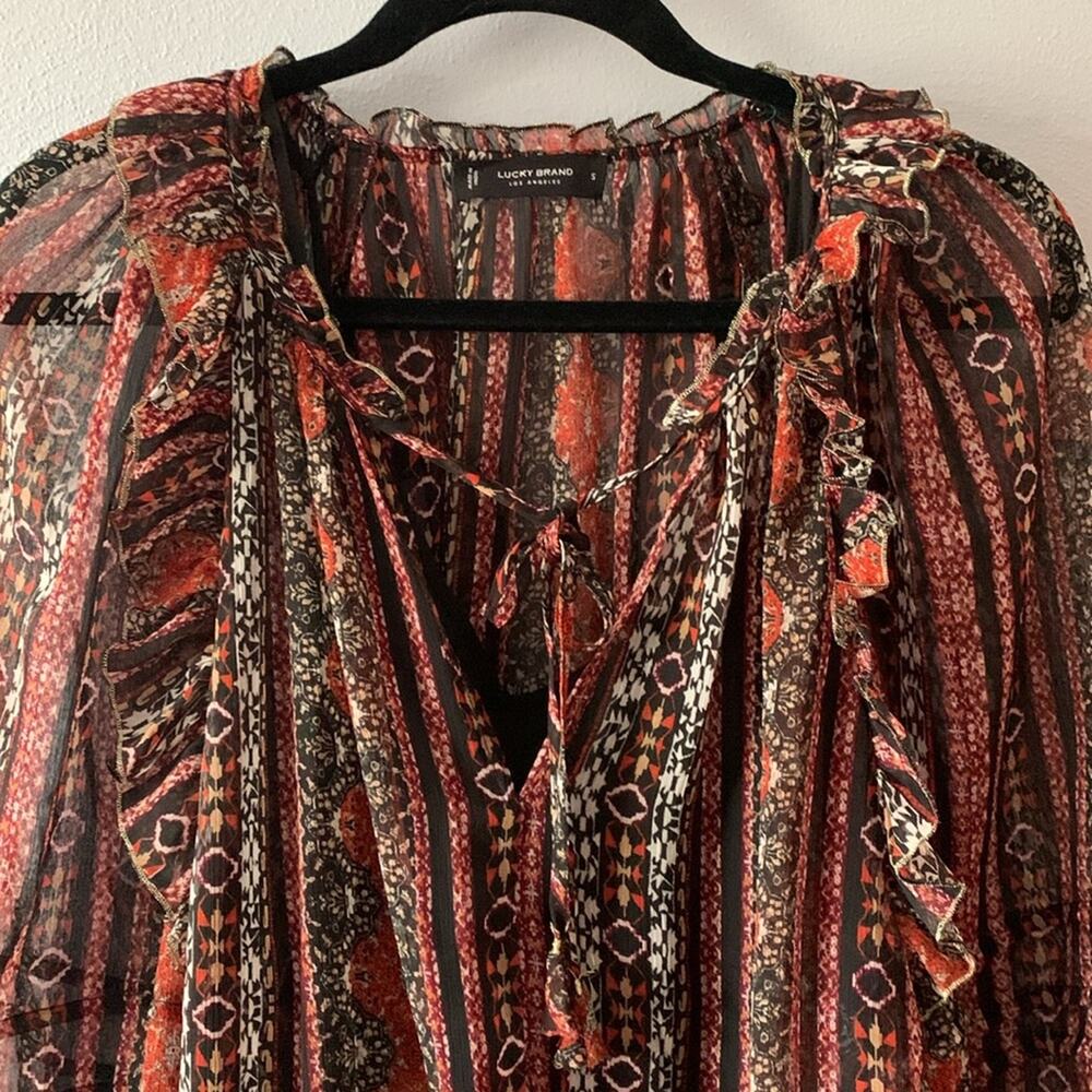 NWT Lucky Brand Sheer Peasant Top V-Neck With Tie Attached Black Camisole Sz S - Picture 2 of 16
